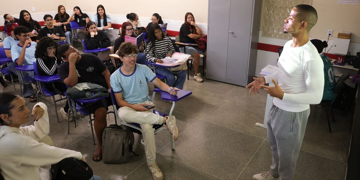 Enem 2026: quem foi inscrito automaticamente precisa escolher o idioma da prova