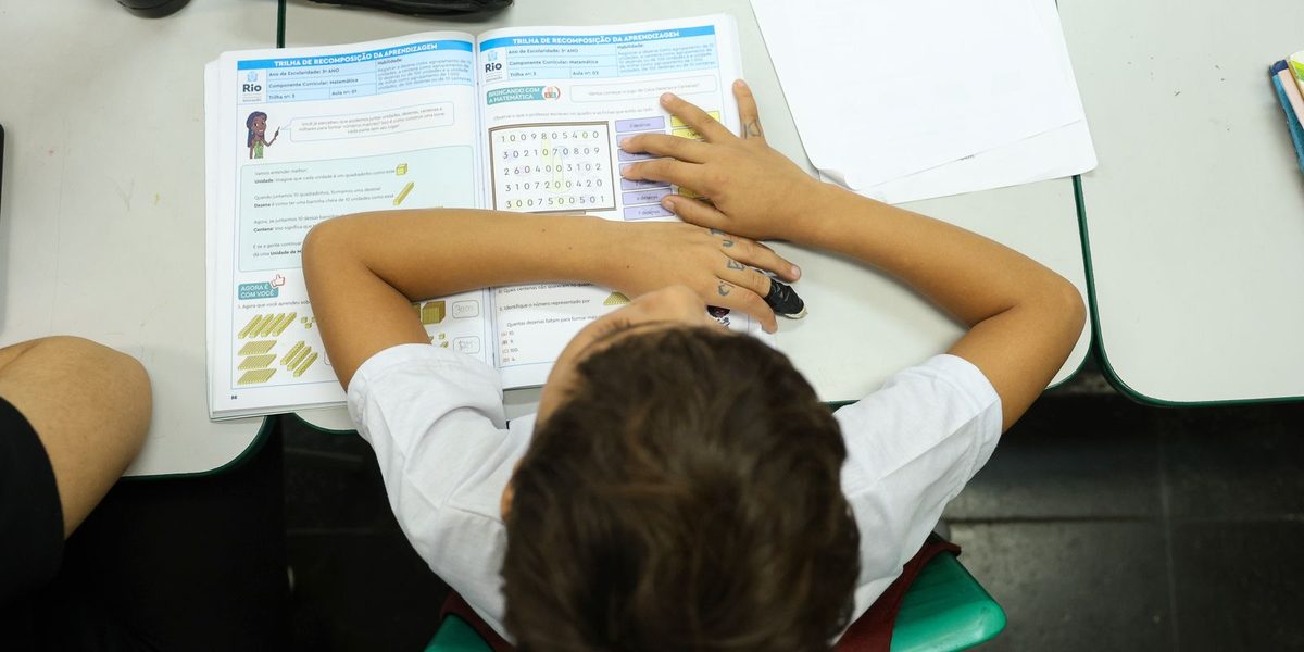 MEC divulga avaliação de 92 obras didáticas voltadas a professores